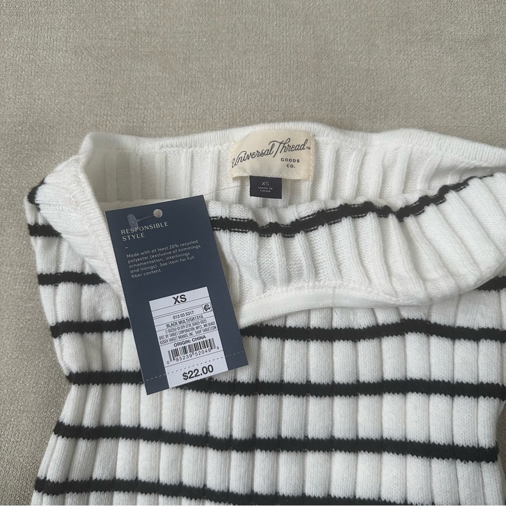 Striped Ribbed Tube Top - Picture 3 of 3